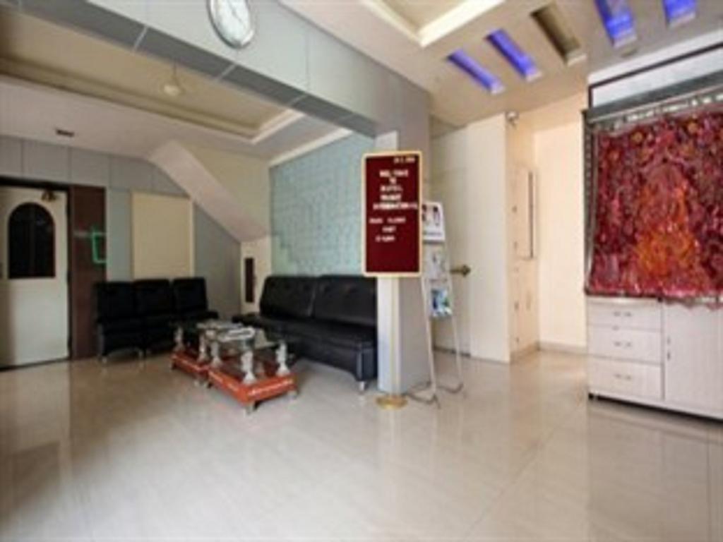 Hotel Tourist International Pune Ngoại thất bức ảnh